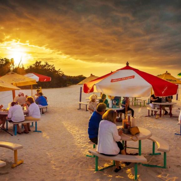 Pinchers Tiki Bar and Grill