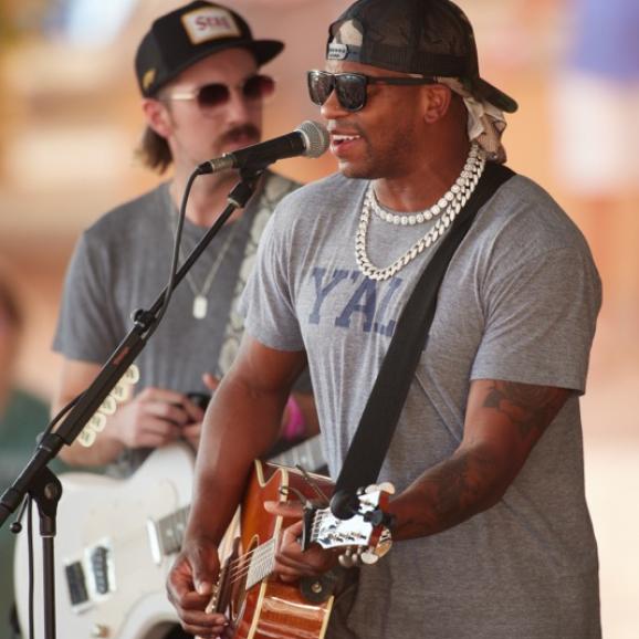Jimmie Allen at Pink Shell