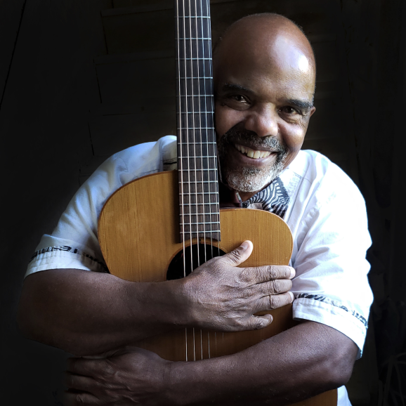 bill metts hugging guitar 2023